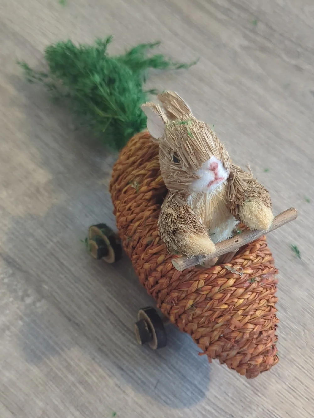 Pier 1 Handcrafted Bunny In Carrot Car Collectable